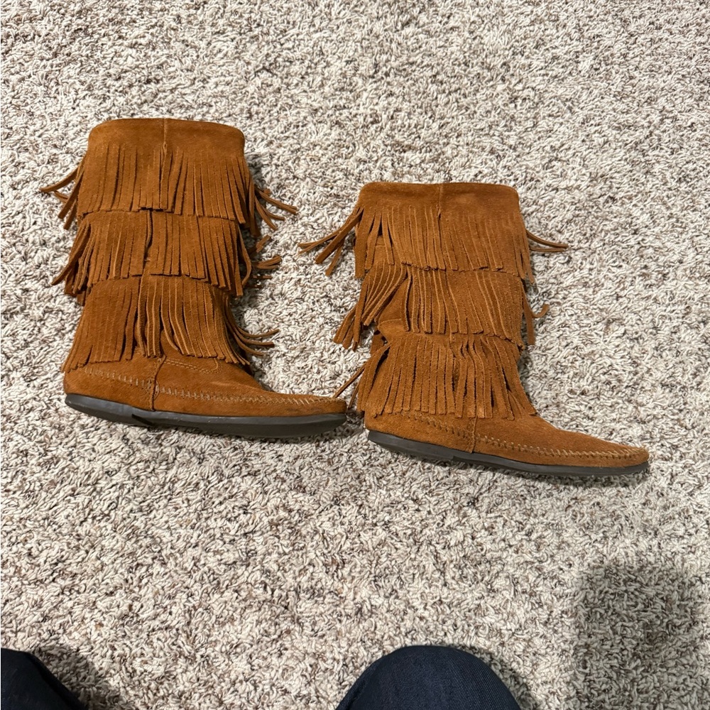 Minnetonka Chestnut Suede Moccasin Slip-Ons - Picture 4 of 4